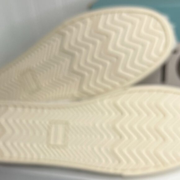 Tom's Alpargata Cupsole Natural Faux Shearling Size 9 - Picture 2 of 4